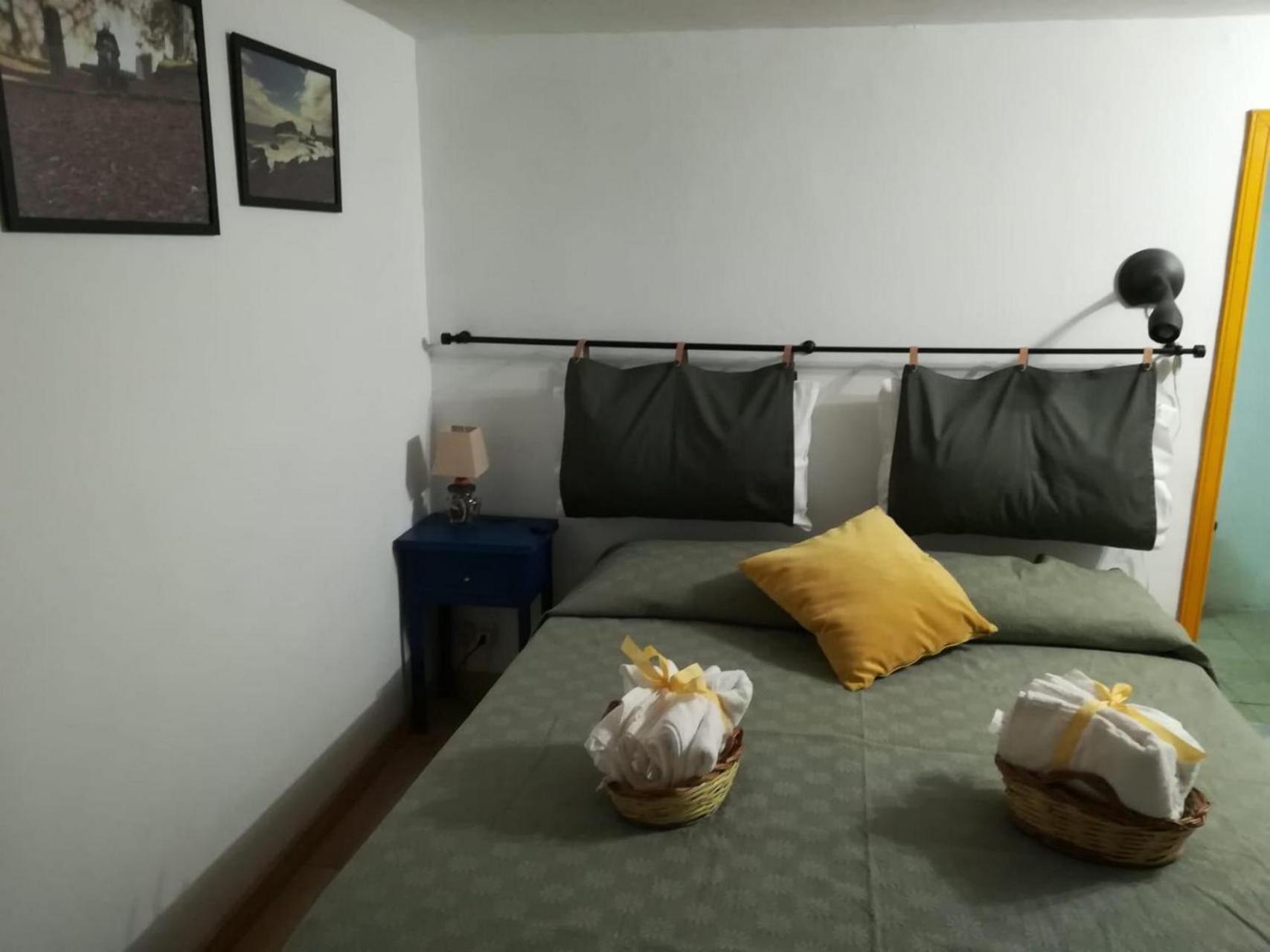 The Yellow House 卡塔尼亚 外观 照片